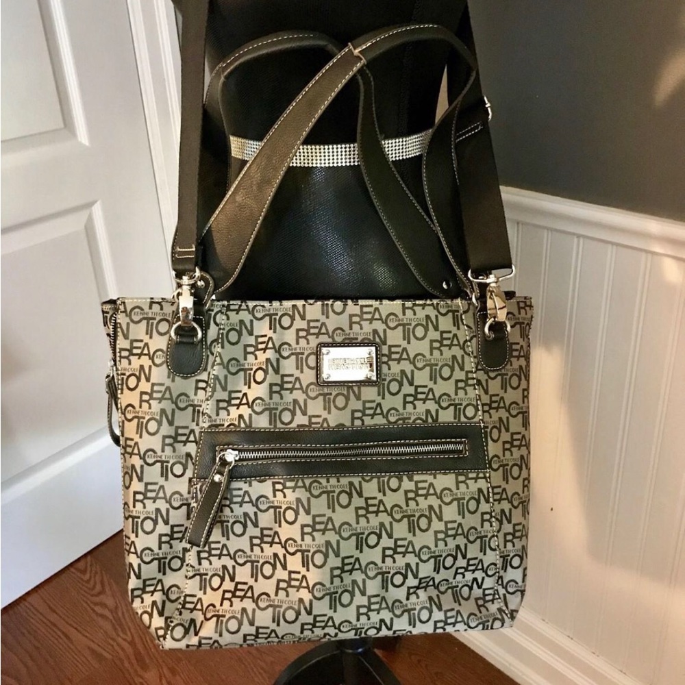 Kenneth Cole Reaction Stylish Laptop/Messenger Bag